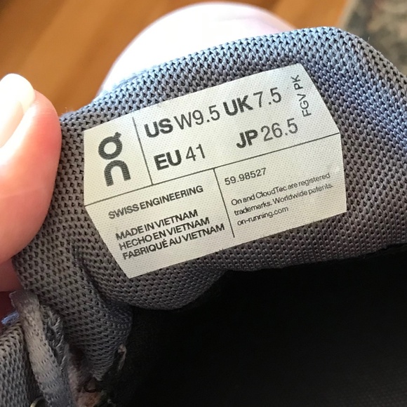 ON CLOUD 5 WATERPROOF ROSE/FOSSIL - Picture 7 of 14